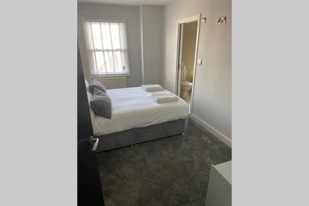 Beachside Apartment In The Centre Of Town New Quay Exterior foto